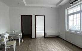 BÁN NHÀ TRUNG CƯ CẦU GIẤY – TẦNG TRUNG – THANG MÁY ~ 4 TỶ