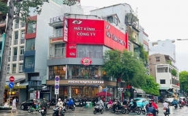 Mặt tiền thương hiệu Nguyễn Chí Thanh, Phường 2, Quận 10