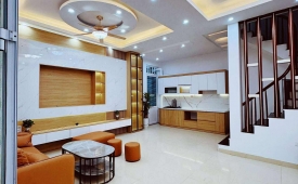 Nhà Phân Lô Gần Hồ Đền Lừ, 10m Ra Ô Tô Tránh Nhỉnh 7 Tỷ