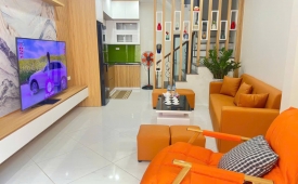 Bán nhà Định Công, 34m2, MT 3.7m, ngõ ô tô tránh đỗ ngày đêm, giá 6,1 tỷ
