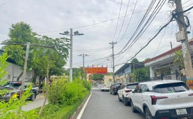 Nhà C4- 2 Phòng Ngủ - 86M2- NGANG HƠN 5M Giá 3.68 Tỷ TL mạnh