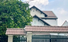 Bán nhà mặt tiền 2 tầng 10x25m giá 16,5 tỷ Đường Trần Văn Mười
