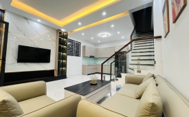 BÁN NHÀ DỊCH VỌNG – CẦU GIẤY – 56M² – GIÁ 7.9 TỶ