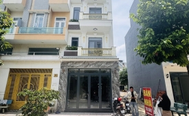 NHÀ PHỐ FULL NỘI THẤT – HOÀN CÔNG – PHT6 GIÁP QL1K – CHỈ 7,2 TỶ TL