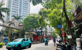 BÁN NHÀ HOÀNG HOA THÁM, 22M2 5 TẦNG, NGÕ THÔNG CHỈ 10M RA OTO