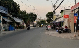 GẦN KINGKOI Q9, LÊ VĂN VIỆT ĐANG BÁN LÔ ĐẤT 3,xTỶ
