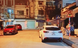 BÁN NHÀ ÁI MỘ 24 tỷ 70m CÓ VỈA HÈ,Ô TÔ ĐỖ,LONG BIÊN HÀ NỘI