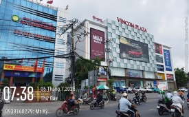 Nhà sát gần Vincom Lê Văn Việt, Xe Hơi Thông, Ngang 4,6m, 116m2, 6.7 Tỷ