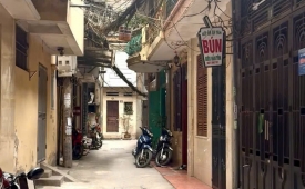 SỐC-BÁN NHÀ PHƯỜNG NAM ĐỒNG-11/18M-5 TẦNG-GIÁ CHỈ 3,5 TỶ
