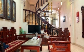 Bán gấp nhà phố Hoàng Văn Thái, gần ô tô, 55m2, 4 tầng, 14,3 tỷ.
