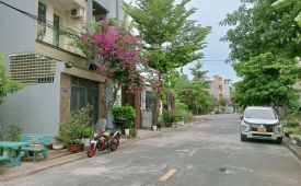 Bán nhà 2 tầng còn mới đường Bưng Ông Thoàn - Quận 9 cũ