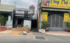 Bán nhà đường số 10, Linh Đông. NHỎ+ NÁT 22m2 1T1L . Gía 2TY3