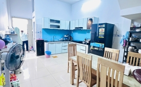 NHÀ 2 TẦNG - CHIẾN LƯỢC - HẺM XE HƠI - CHỈ HƠN 3 TỶ