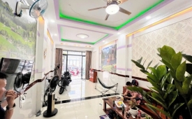 BÁN NHÀ 3 TẦNG TÂN ĐÔNG HIỆP DĨ AN BÌNH DƯƠNG ( 70M2 ( 4M x 17.5M )