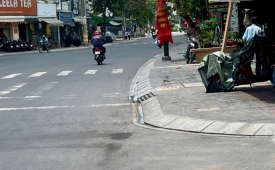 ???? BÁN NHÀ 2 TẦNG LẦU – NGAY ĐƯỜNG TRẦN HƯNG ĐẠO – DĨ AN.