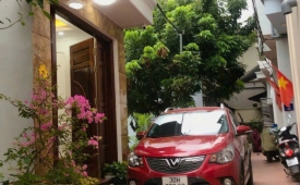 Bán gấp nhà Ngọc Thụy – 5 Tầng, Giá 8x