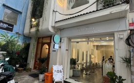 HẺM OTO ĐỖ CỬA ĐƯỜNG NGUYỄN BỈNH KHIÊM QUẬN 1 - NHÀ MỚI ĐẸP VÀO Ở NGAY ,