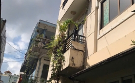 BÁN NHÀ CHÍNH CHỦ QUẬN 1 - NGANG KHỦNG 10M2