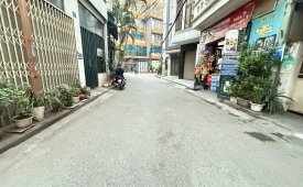 NHÀ HỒ ĐẮC DI,ĐỐNG ĐA,Ô TÔ ĐỖ,2 THOÁNG,LÔ GÓC,HIẾM