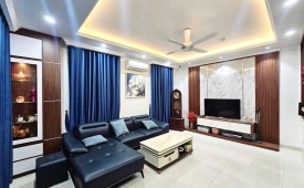 Nhà đẹp gần Nguyễn Phong Sắc – 6 tầng – 35m² – 8.9 tỷ
