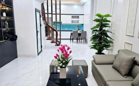 Nhà 5 tầng – ngõ 68 Cầu Giấy – 38m² – sân để xe – 10.8 tỷ