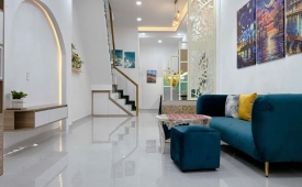 Duy Tân, Phú Nhuận - 38m2 - 5,35Tỷ.
-