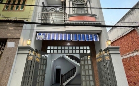 Bán nhà Gò Dầu, Quận Tân Phú, Hẻm xe hơi, 60m2, 3 tâng, giá nhỉnh 6 tỷ.