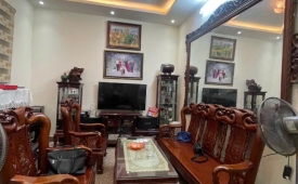Long Biên - Sát cầu Trần Hưng Đạo - Nhà dân xây - 59m chỉ 6.9 tỷ