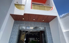nhà 2 mặt tiền