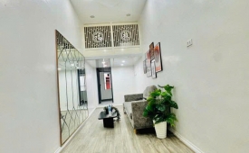 Nhỉnh 2 Tỷ - Minh Khai - Hai Bà Trưng