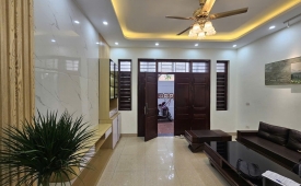 Bán nhà gần Mỹ Đình, oto tránh cách 100m giá chỉ 5.65 tỷ.